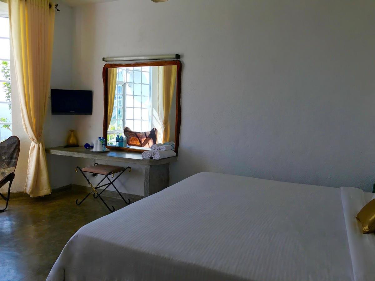 Club Lespri Hotel Palle Deltota Bagian luar foto