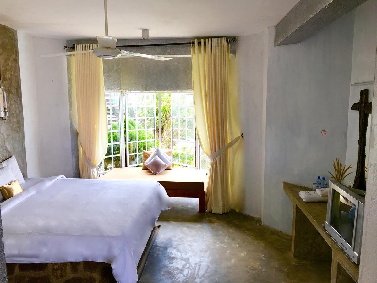 Club Lespri Hotel Palle Deltota Bagian luar foto